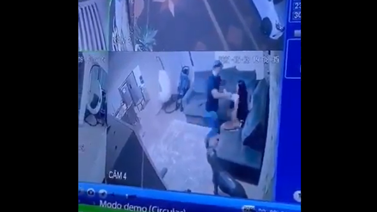 Una mujer fue duramente golpeada por su pareja. Mira el video del ataque.